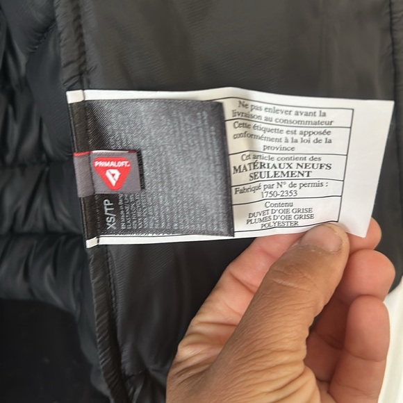 Lululemon Men's All Down Vest - Picture 7 of 9